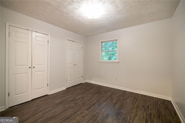 Building Photo - 145 Park Ridge Ct