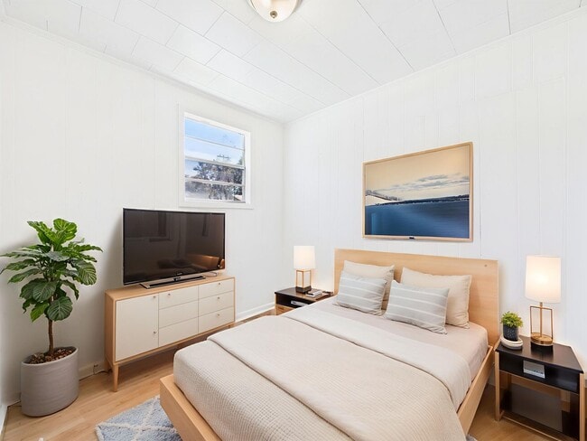 Foto del edificio - AFFORDABLE DUPLEX IN RAYNE!