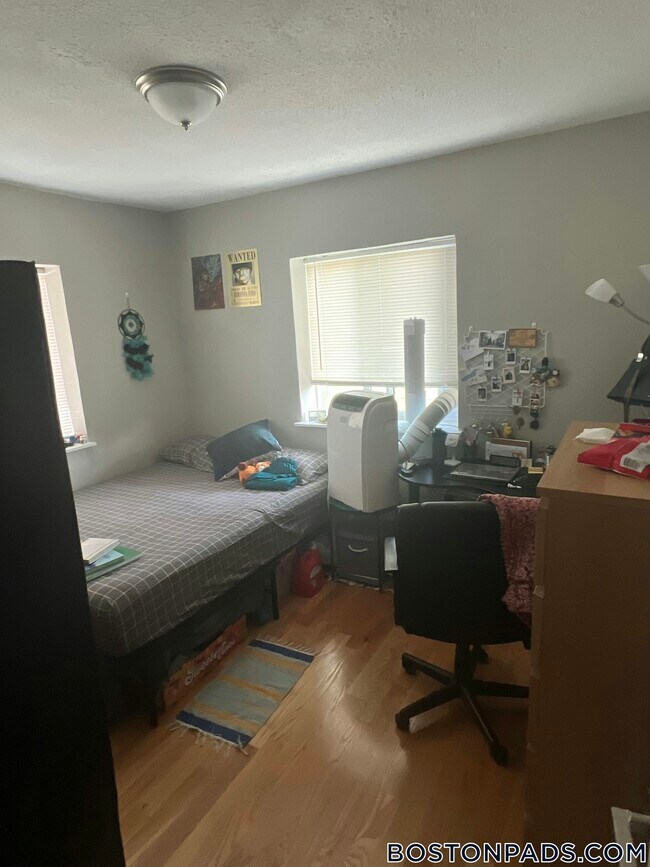 Building Photo - 226 Parker Hill Ave