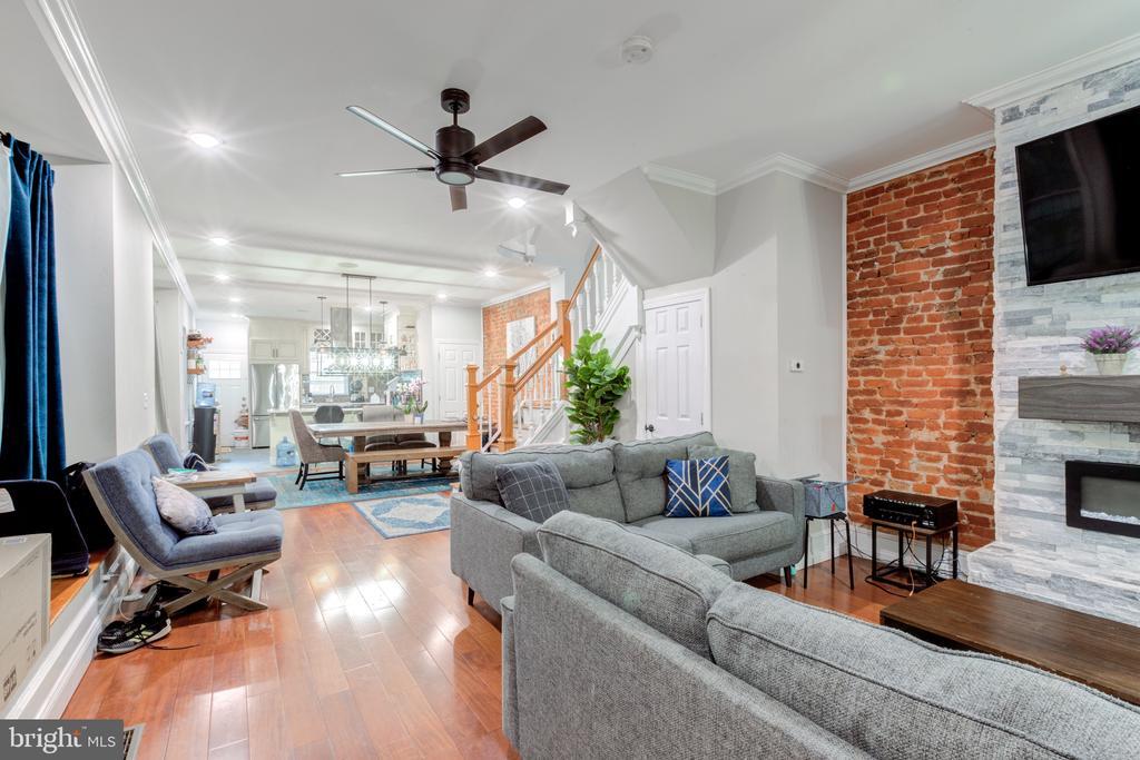 Foto principal - 5022 Hazel Ave