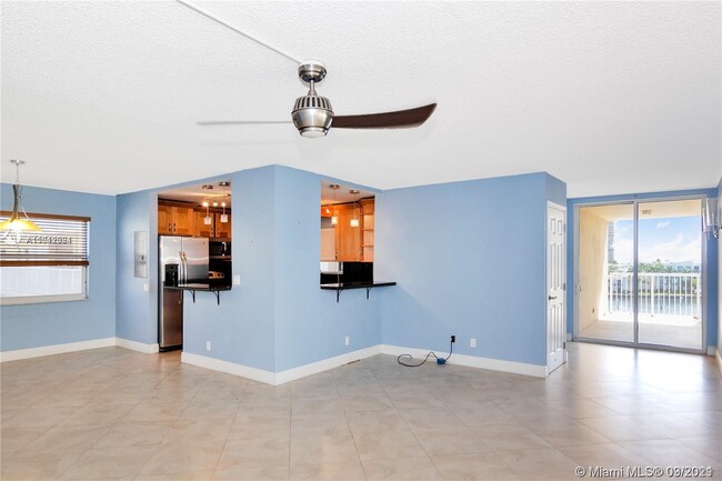 Building Photo - 121 Golden Isles Dr