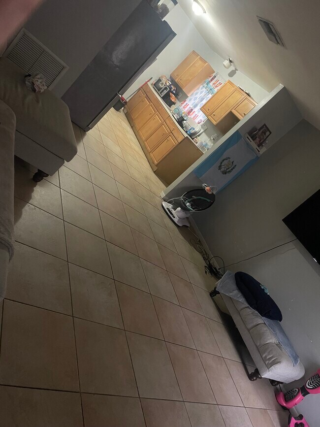 Foto del edificio - 213 10th St NW