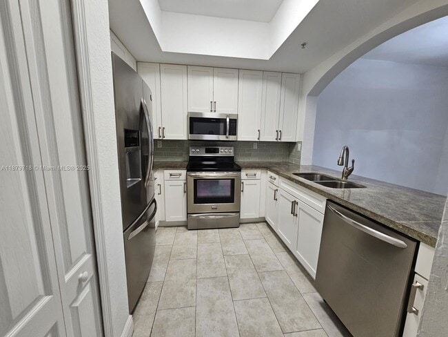 Foto del edificio - 8826 W Flagler St