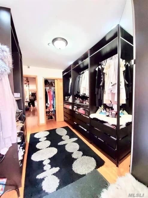 Foto del edificio - 135-18 Elder Ave