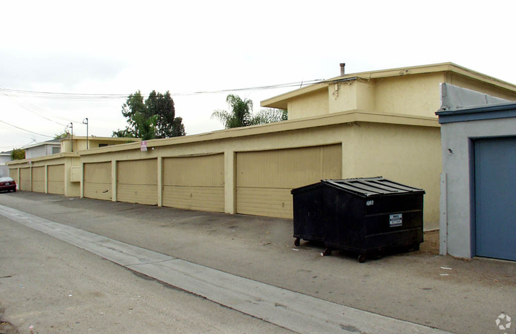 Primary Photo - Whiting Avenue Apartments