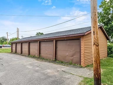 Building Photo - 245 Clymer Rd