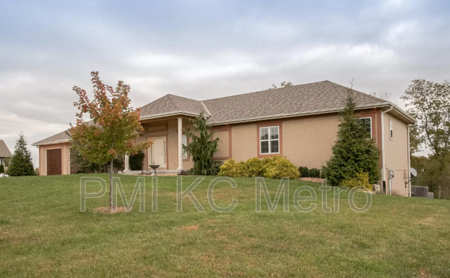 Building Photo - 11917 S Eagle Crest Dr