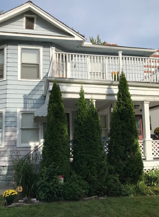 Primary Photo - 1365 Marlowe Ave