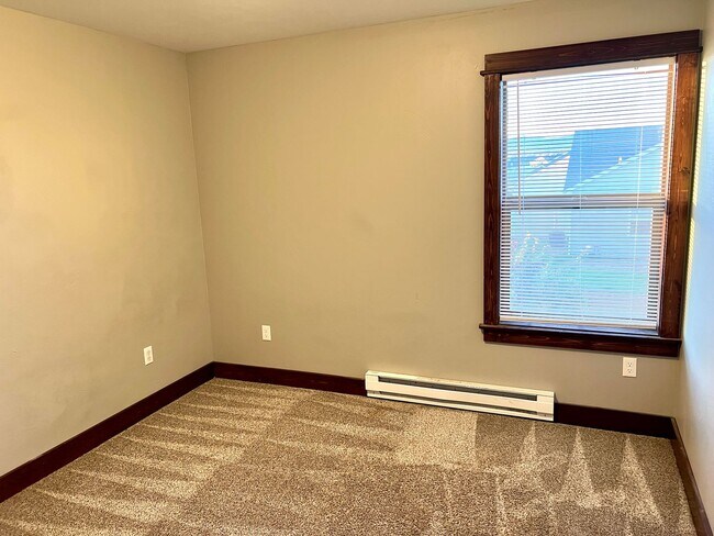 Building Photo - 7530 Kingpost Loop