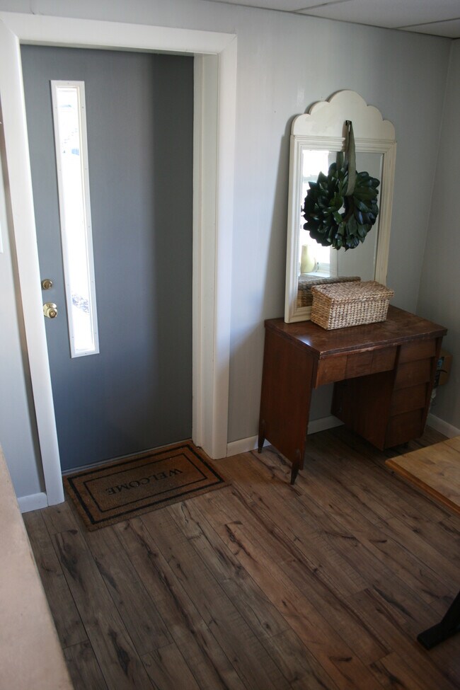 Foto del edificio - 22 N Railroad St