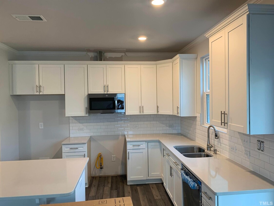Foto principal - 1031 Gemma Dr