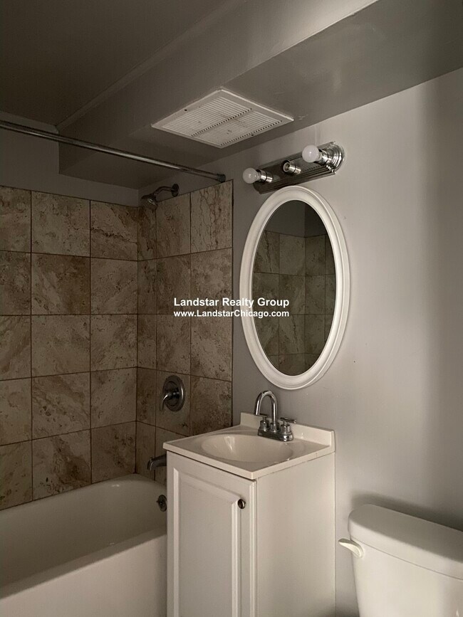 9620 Ivanhoe Ave Unit 8, Schiller Park, IL 60176 Condo for Rent in