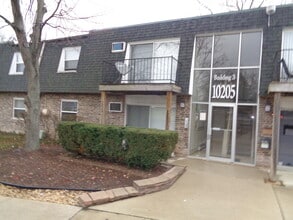 Building Photo - 10205 86th Terrace