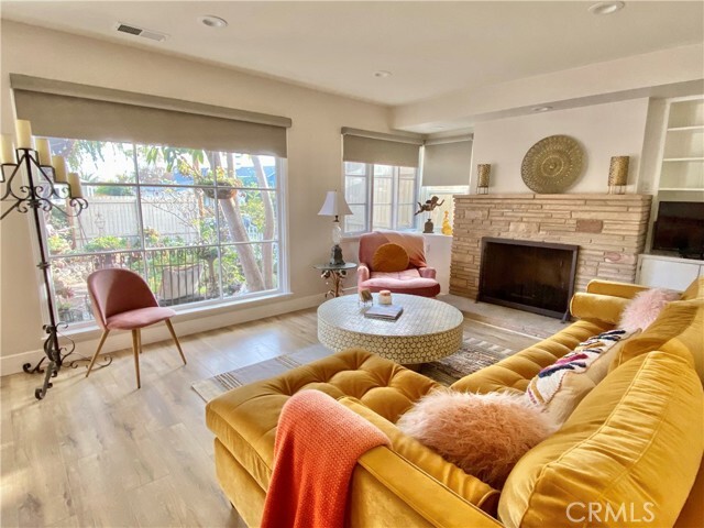 Primary Photo - 440 Cress St