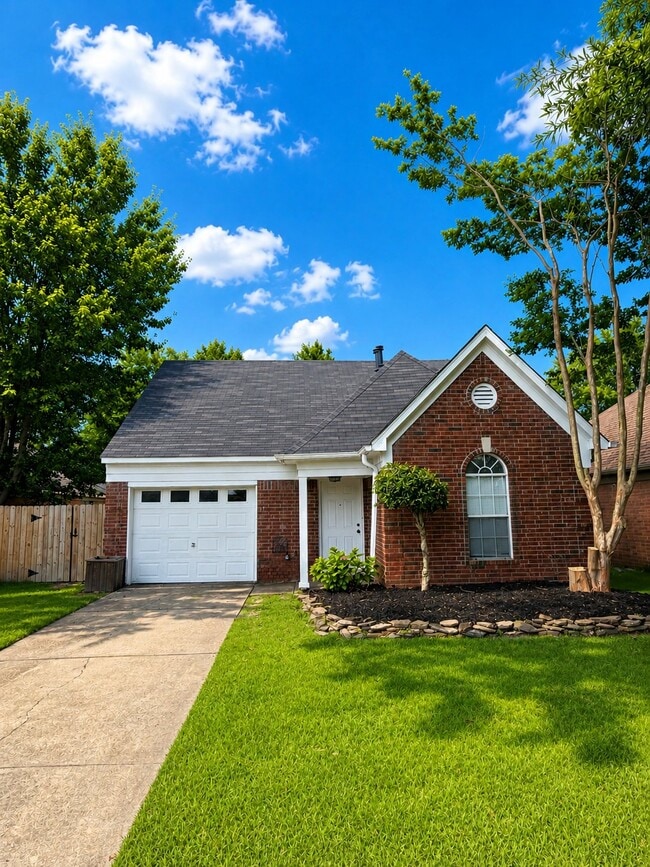 Building Photo - 7632 Tally Ho Dr E