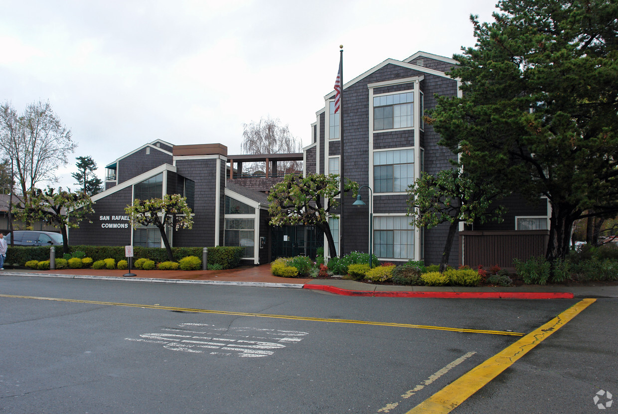 Building Photo - San Rafael Commons