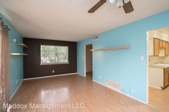 Building Photo - 2 br, 1 bath House - 4717 Tennessee Place NE