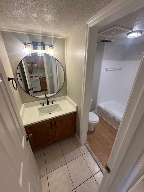 Building Photo - 417 Walker St