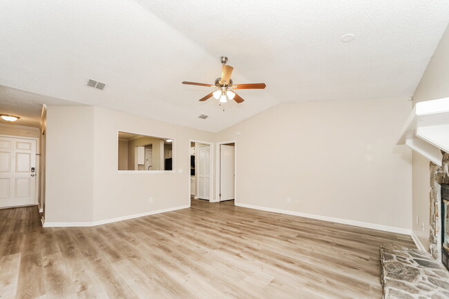 Foto del edificio - 1633 Panther Ridge Ct