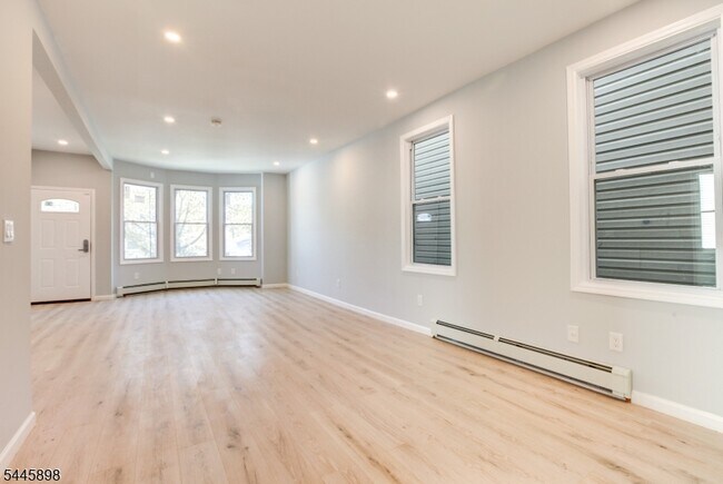 Building Photo - 34 Millington Ave