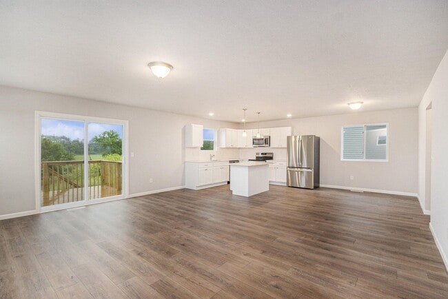 Foto del edificio - Newly Constructed Five Bedroom Home in Por...