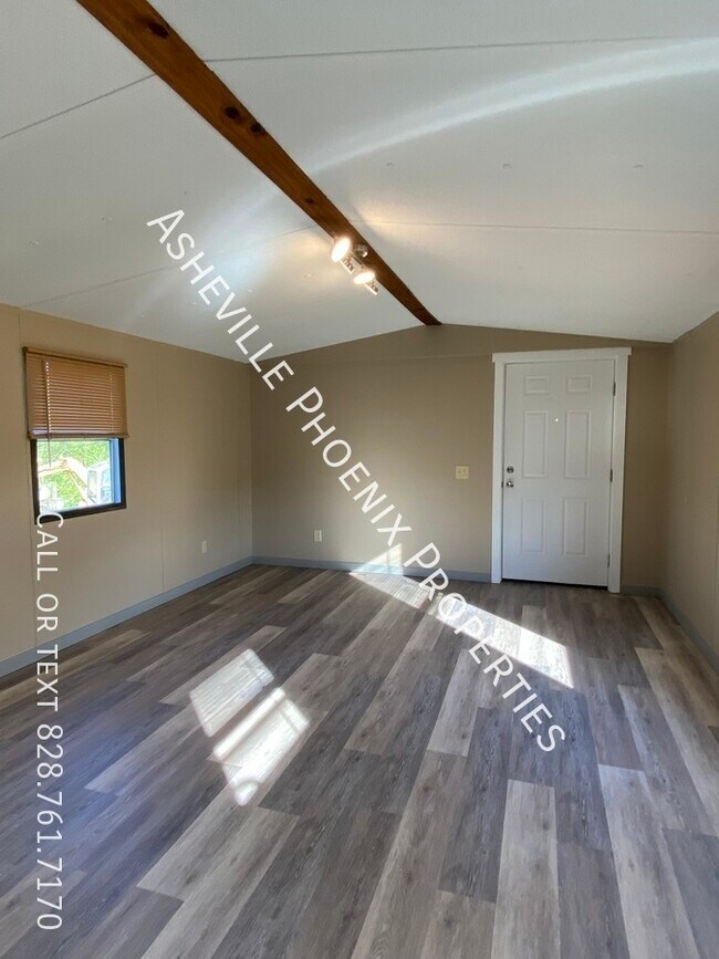 Building Photo - 6 Morgan Rdg Ln