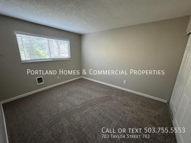 Foto del edificio - 703 Taylor St