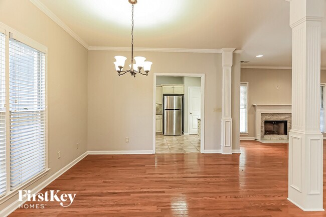 Building Photo - 838 Greystone Highlands Dr