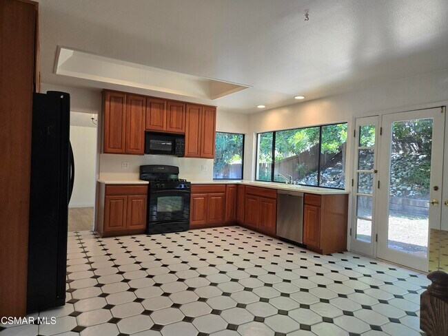 Building Photo - 3166 W Black Hills Ct