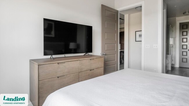 Building Photo - 825 Usener St