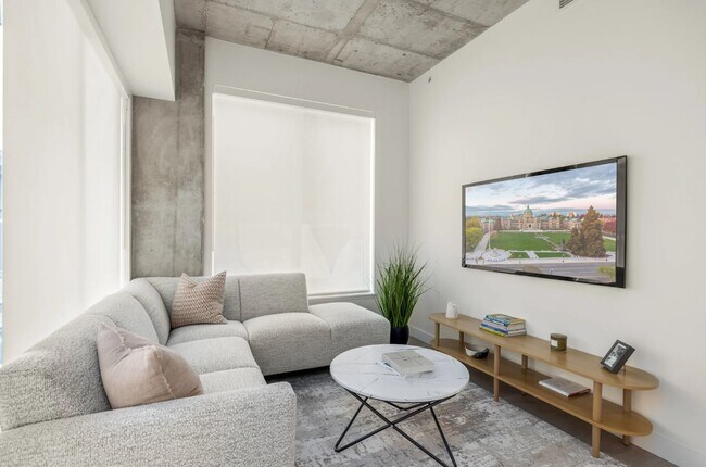 Photo du bâtiment - 825 Fort St