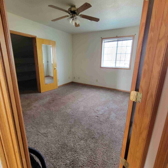 Foto del edificio - W240 County Rd H