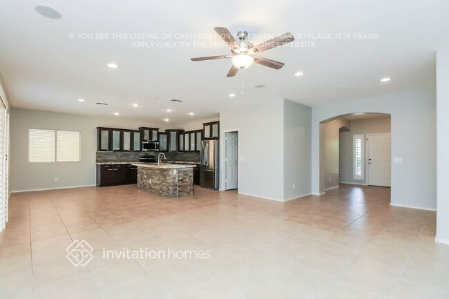 Building Photo - 4657 E Odessa Dr