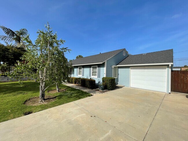 Foto del edificio - Quaint Home in Desirable Midtown Neighborhood!