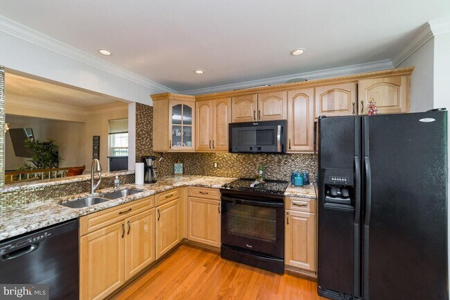 Building Photo - 314 Park Brook Ct