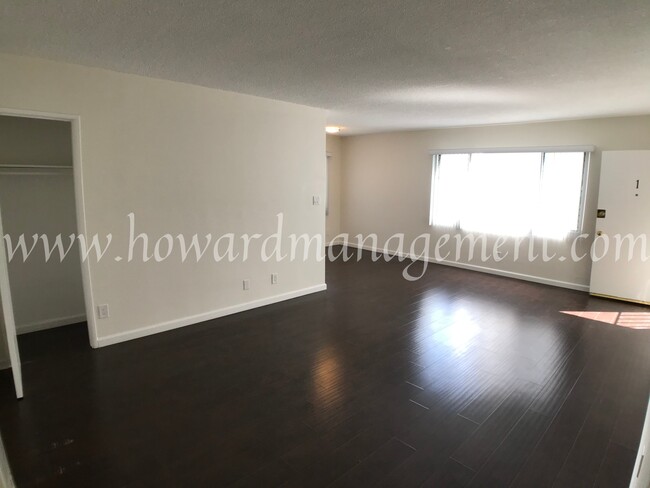Foto del edificio - 1405 Barry Ave