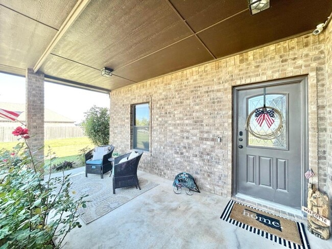 Foto del edificio - 8470 SW Sun Valley Dr