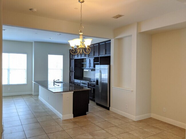 Foto del edificio - 569 Scotia Pl