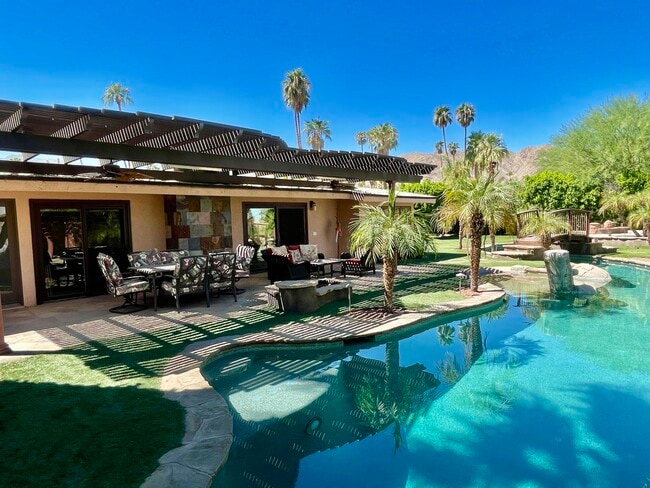 Building Photo - 71540 Estellita Dr
