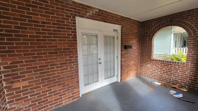 Building Photo - 2651 College St