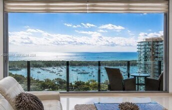 Building Photo - 2831 S Bayshore Dr