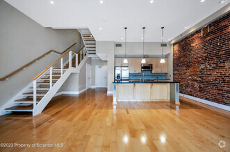 Building Photo - 509 Bogart Pl