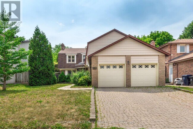 Photo du bâtiment - 70 Mossgrove Trail