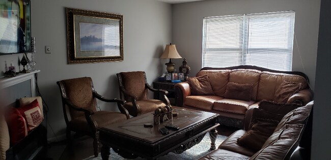 Foto del edificio - 2408 Hidden Meadow Ln