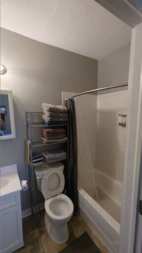 Foto del edificio - 2613 Commerce Blvd