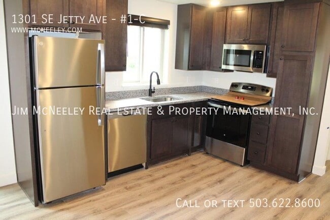 Foto del edificio - 1301 SE Jetty Ave