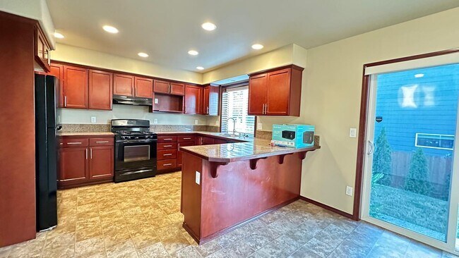 Building Photo - 28400 75th Dr NW