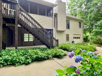 Building Photo - 1839 Danbury Ct