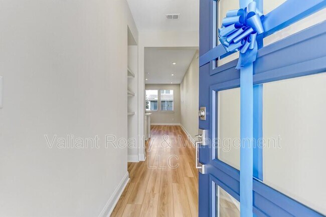 Building Photo - 14167 Pier Ln