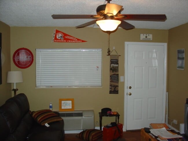 Building Photo - Prime Location Near UTK and Downtown Knoxv...